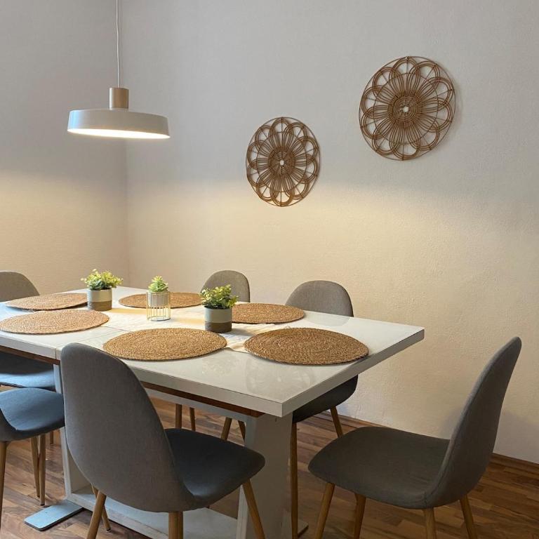 Modern & cozy 4-room apartment with charm - Appartamento - 35