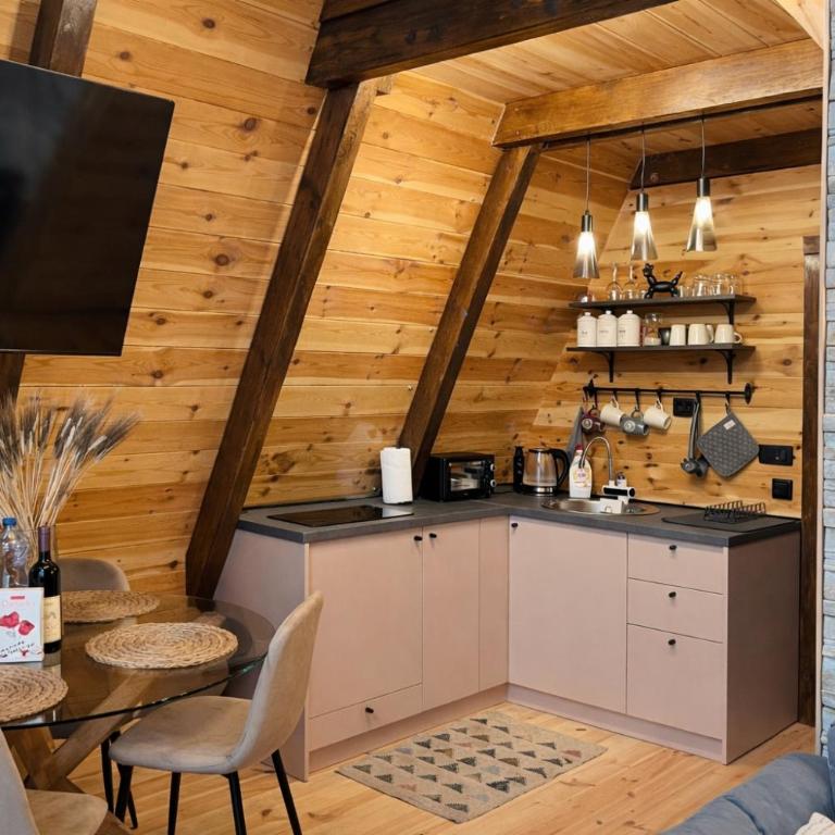 PeaksView Chalets - Two-Bedroom Chalet - 19