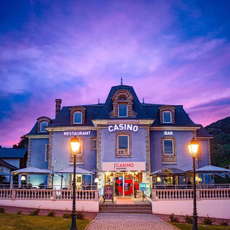 Apartments for 6 people - Thermal baths, Nature and Skiing - Appartement 3 Chambres - 7