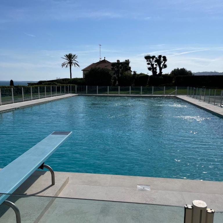 Beau T2 Piscine Parking privé Aperçu Mer - Appartement 1 Chambre - 16