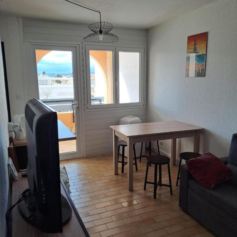 T2 cabine Port-Leucate 4 personnes balcon climatisation parking - Two-Bedroom Apartment - 9