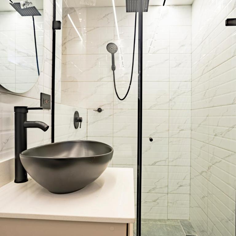 prime loft 72 laureles - One-Bedroom Apartment - 16