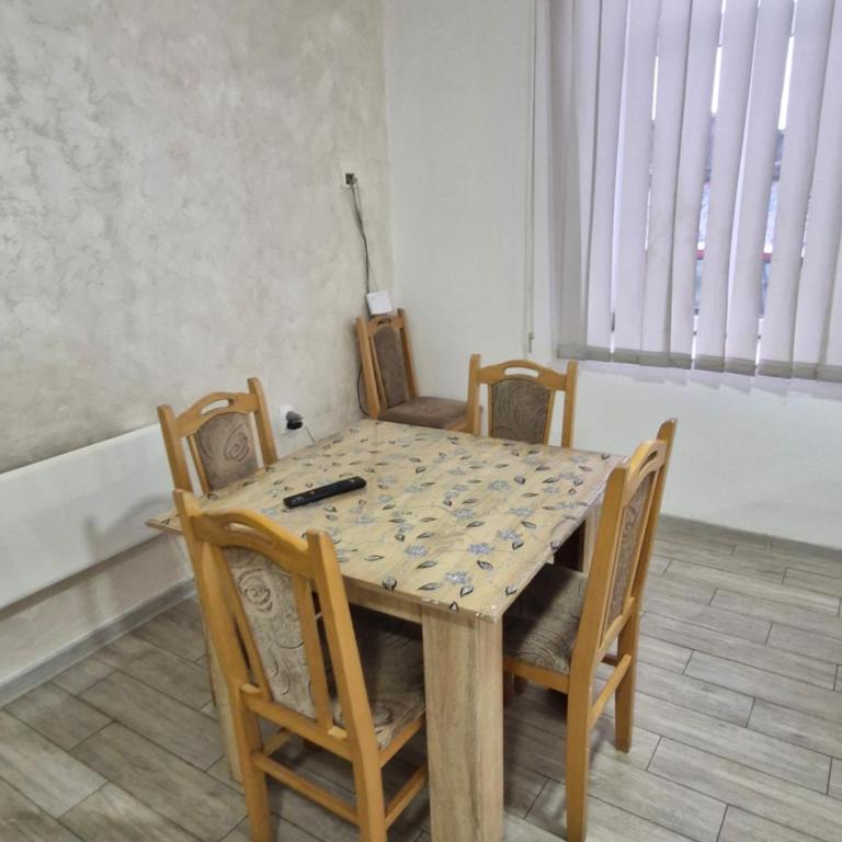 Konak Kod Gorana 1 - Apartman sa 1 Spavaćom Sobom - 2