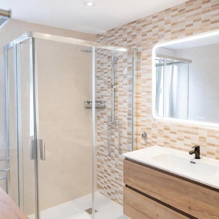 Central Torremolinos Luxury Apartment - Apartamento de 2 dormitorios - 19