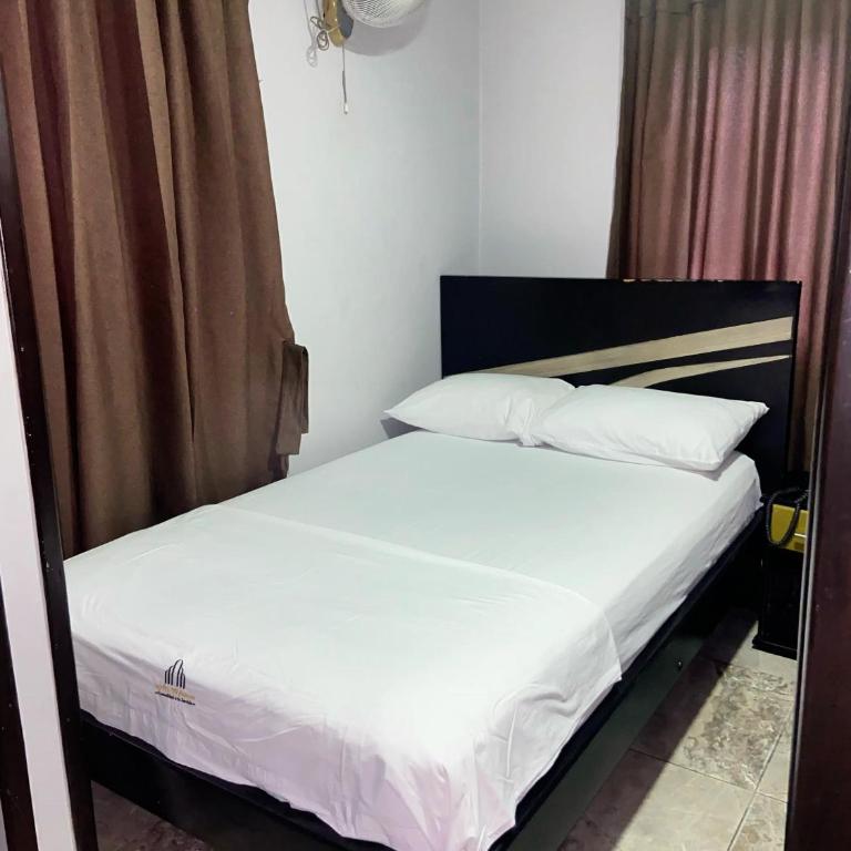 Hotel Mi Palermo - Standard Quadruple Room - 2