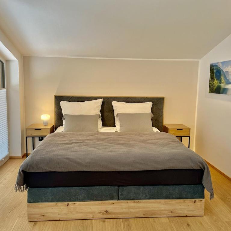Modern loft for 6 with mountain views in Bad Ischl - Apartment mit 3 Schlafzimmern und Bergblick - 6