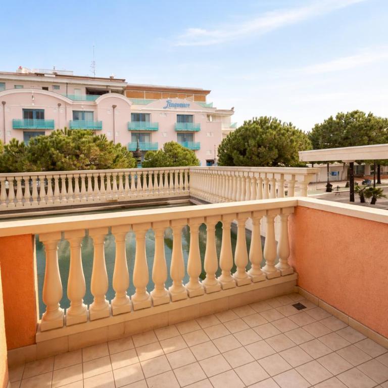 Hotel Fiamma & SPA Cesenatico - Chambre Triple - 11