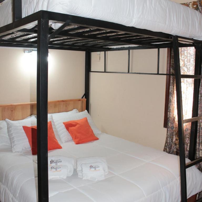 Posada Turística del Paraguay Basiliza II - Family Room with Shared Bathroom - 5