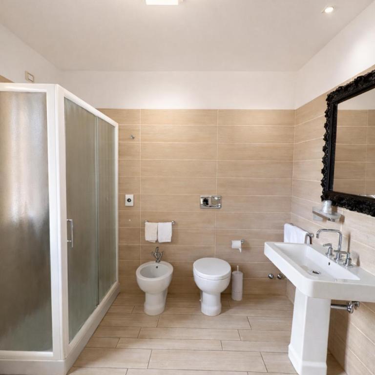 Hotel Fiamma & SPA Cesenatico - Suite 2 Chambres - 9