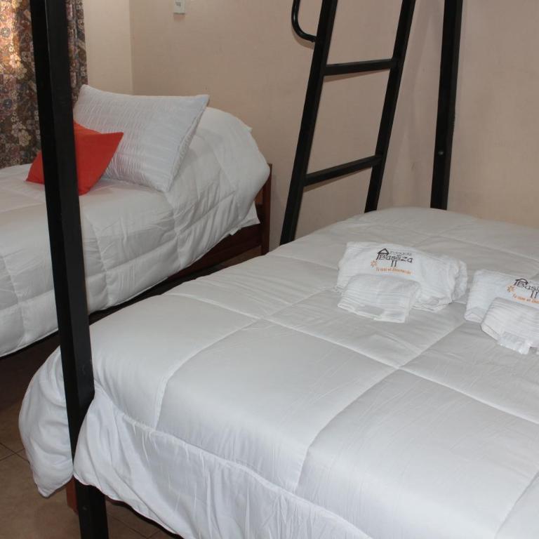 Posada Turística del Paraguay Basiliza II - Family Room with Shared Bathroom - 6