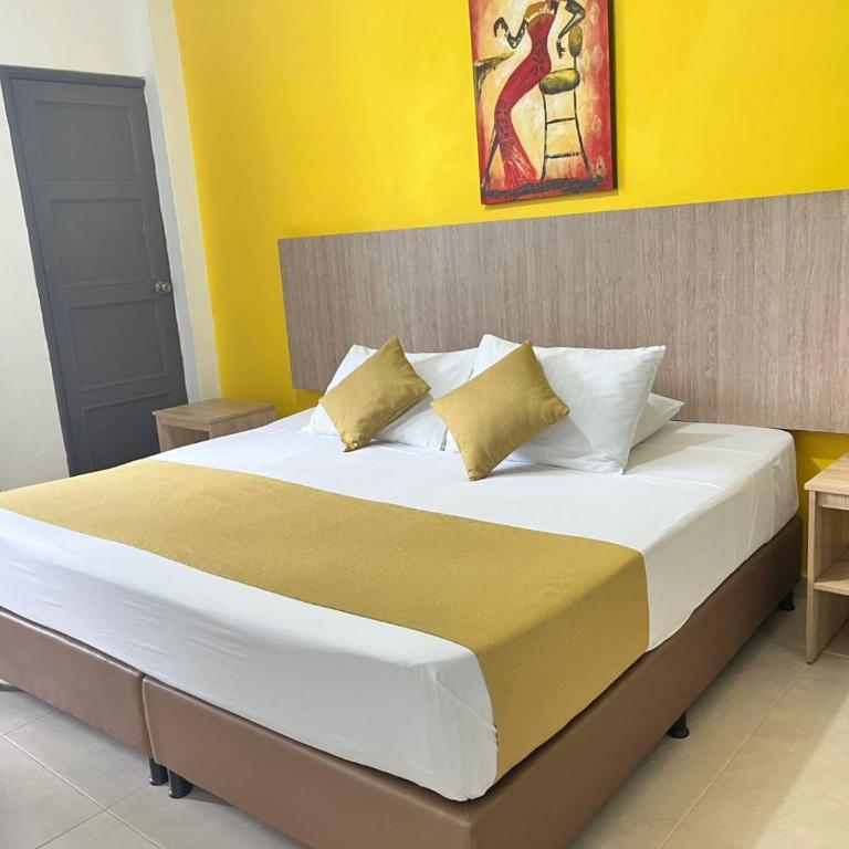 HOTEL CATALUÑA - SOLUCIONES HOTELERAs - Standard Double Room - 2