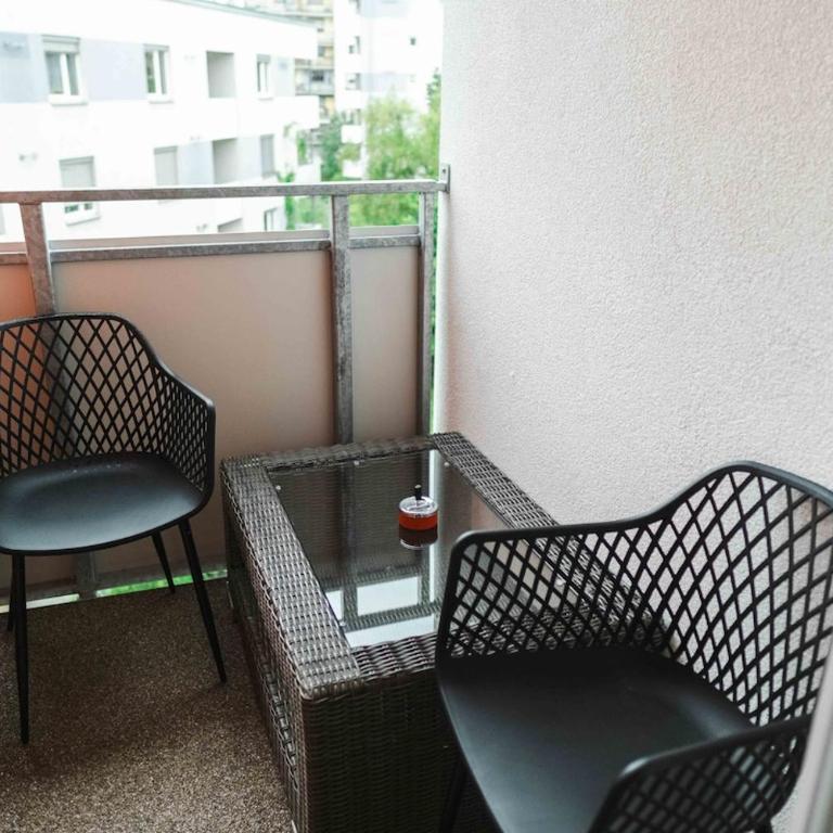 Modernes Studio in zentraler Stadtlage - Apartamento de 1 dormitorio - 32