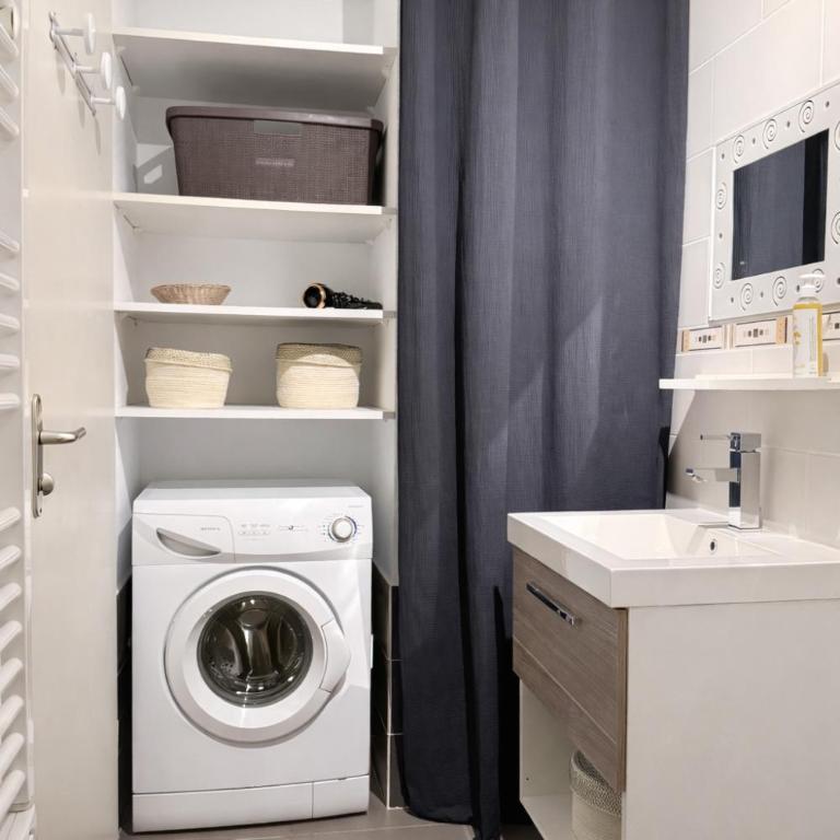 Studio Régina - Plage & port de Calvi à pied - One-Bedroom Apartment - 17