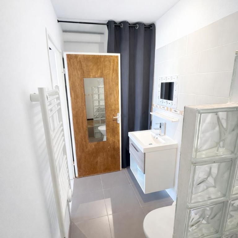 Studio Régina - Plage & port de Calvi à pied - One-Bedroom Apartment - 16