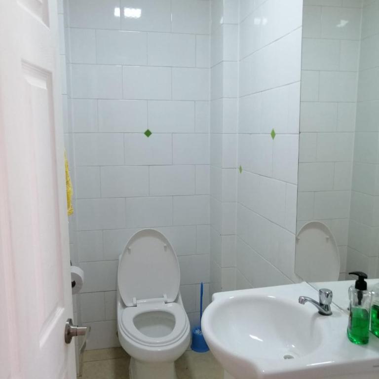 Bella Curacaví 1hr de Stgo 150mil al día 7pers piscina 4d 3b - Room #1584763601 - 21