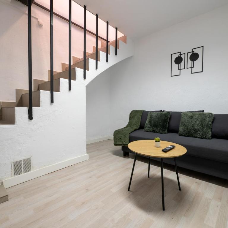 City Comfort - Two-Bedroom Apartment - 9