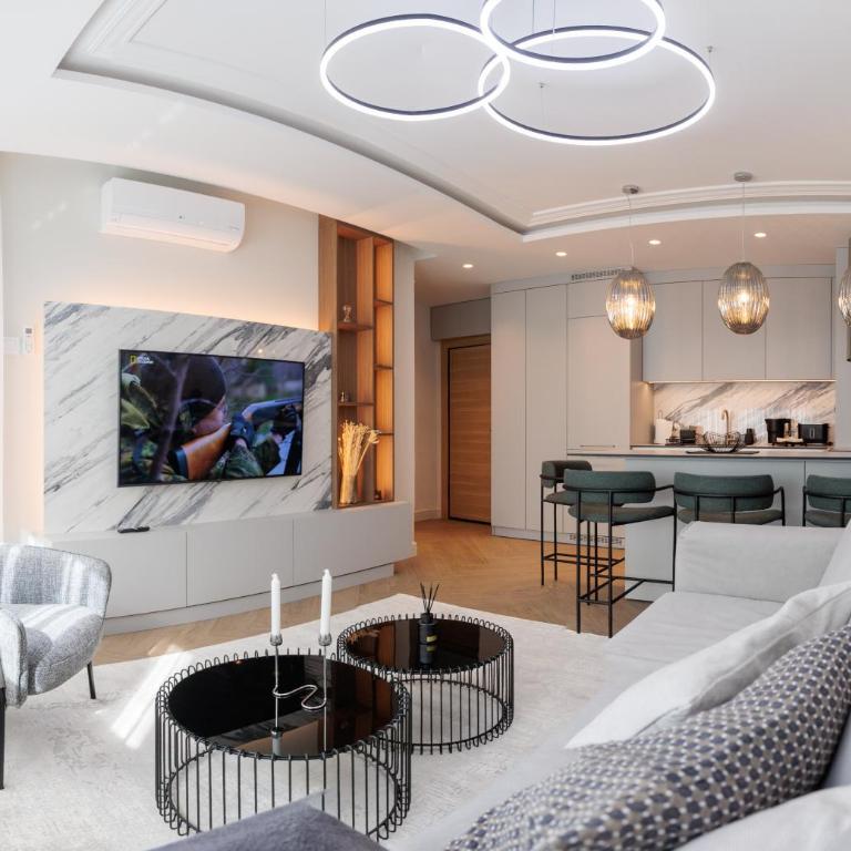 Premium Apartments - One-Bedroom Apartment - 16