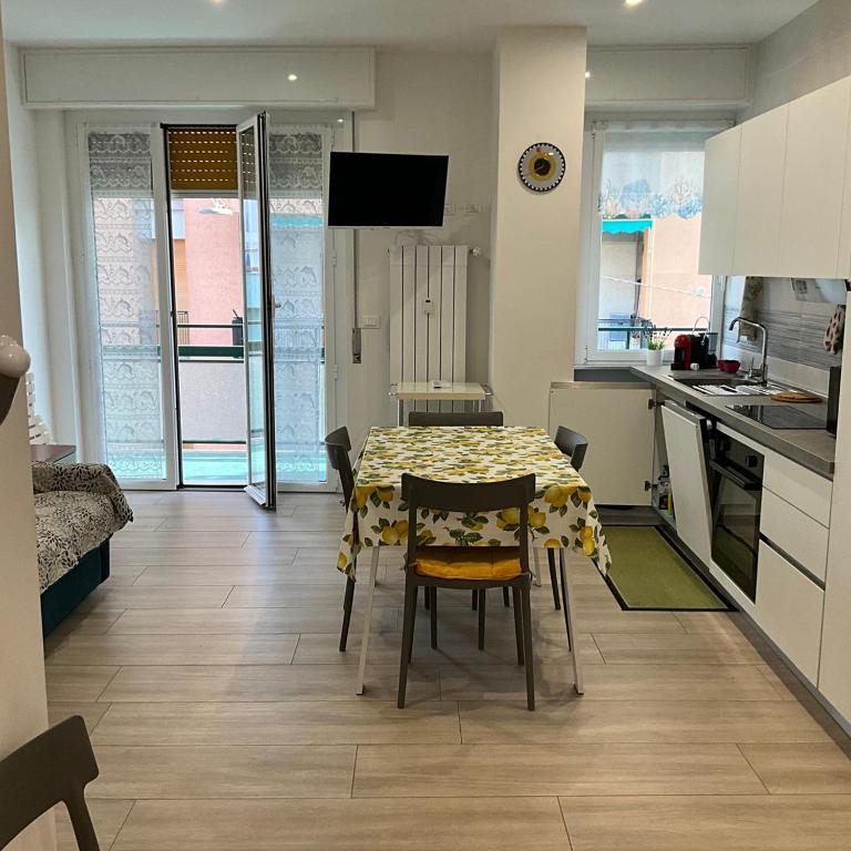 Casa di Leo - Appartamento con 1 Camera da Letto, Balcone e Vista Mare - 36