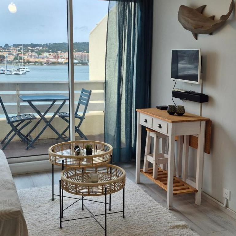Petit cocon climatisé, vue mer et wifi - Studio - Vue sur Mer - 11