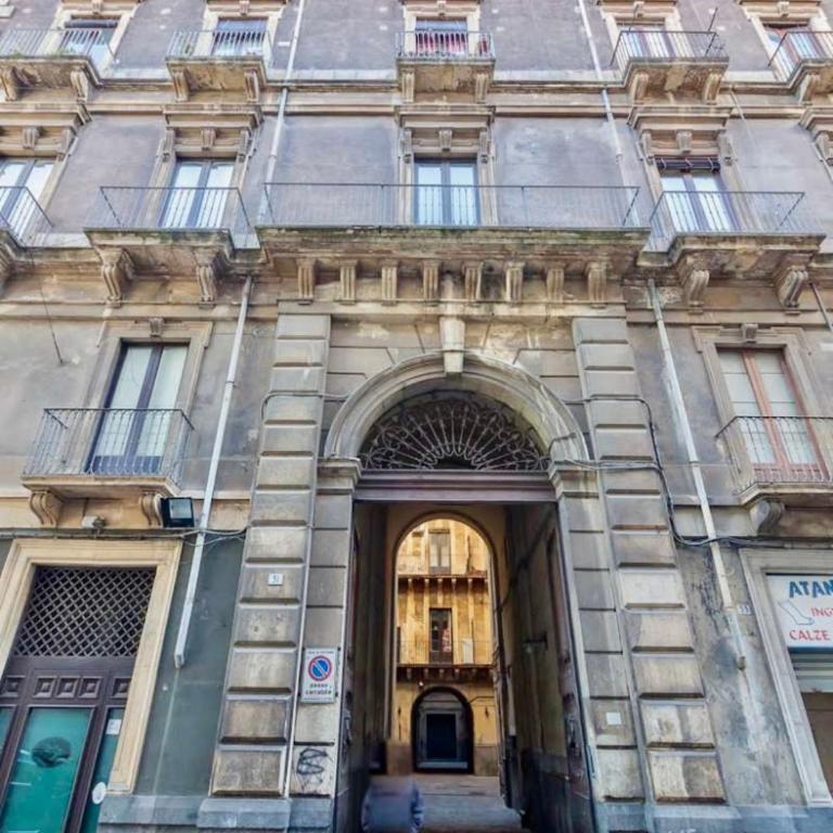 Dimora Ferrari - Grand Historic Apartment by the Cathedral - Apartment - 61