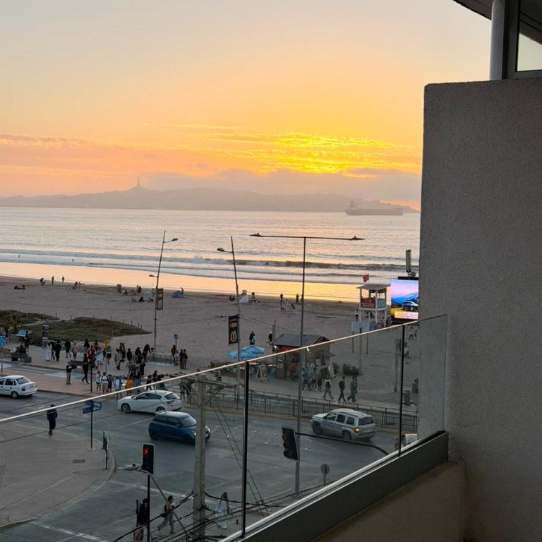 Nuevo y moderno Depto con vista al mar condominio Playa Serena - One-Bedroom Apartment with Sea View and Balcony - 12