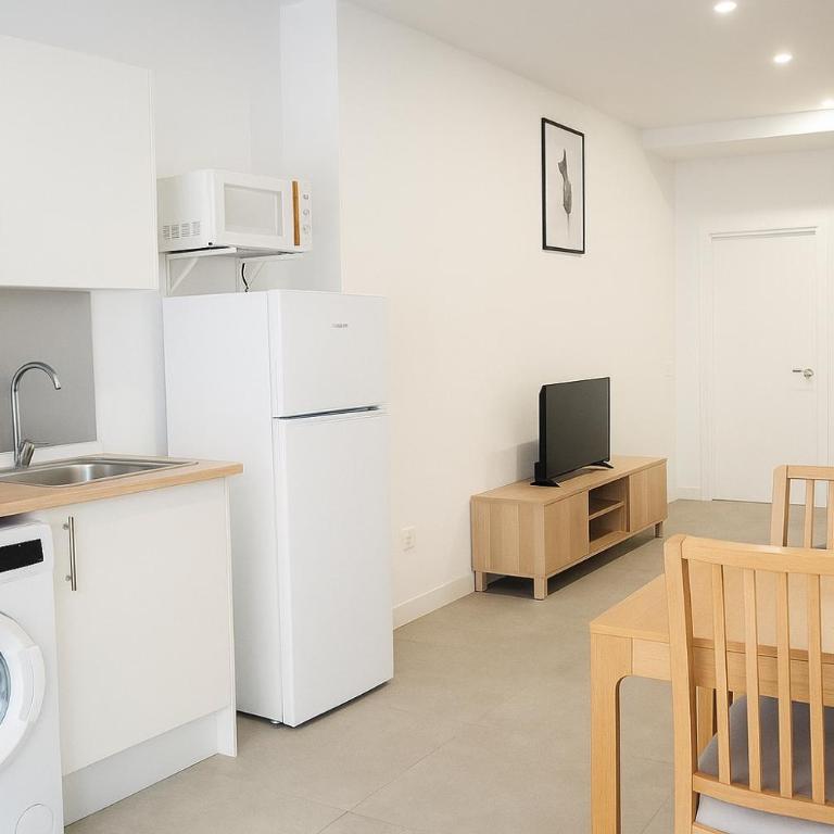 Estupendo Apartamento a 5 min caminando de la Estación de Bus y Tren María Zambrano - Apartamento de 1 dormitorio - 10