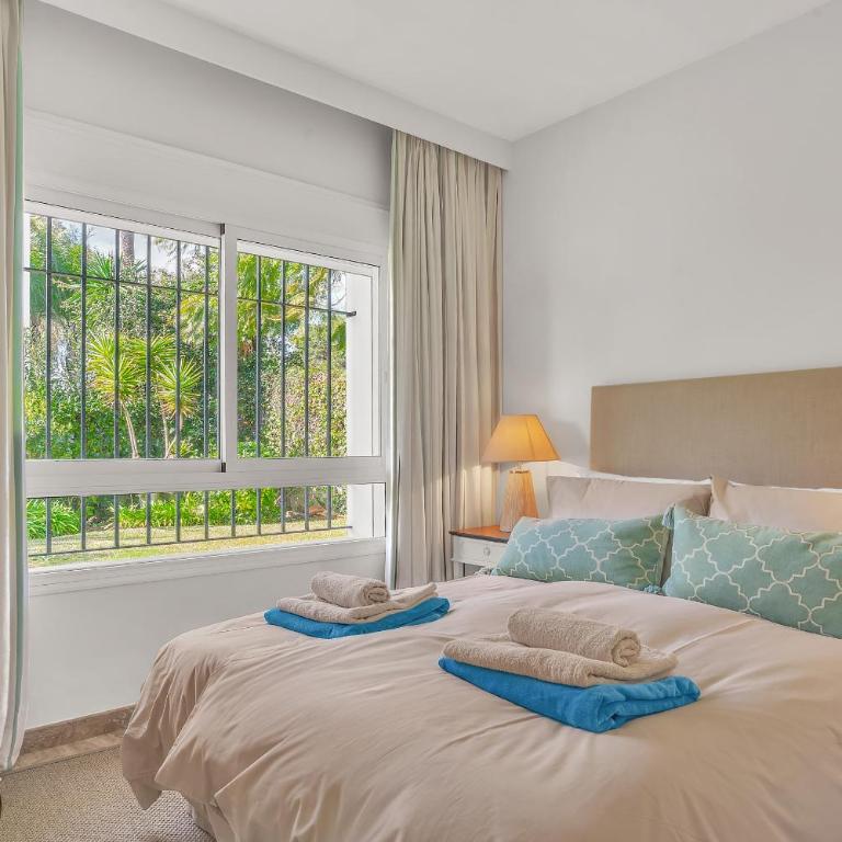Villa Molly - Elegant Beachside Home by Finest Rentals - Villa Deluxe - 18