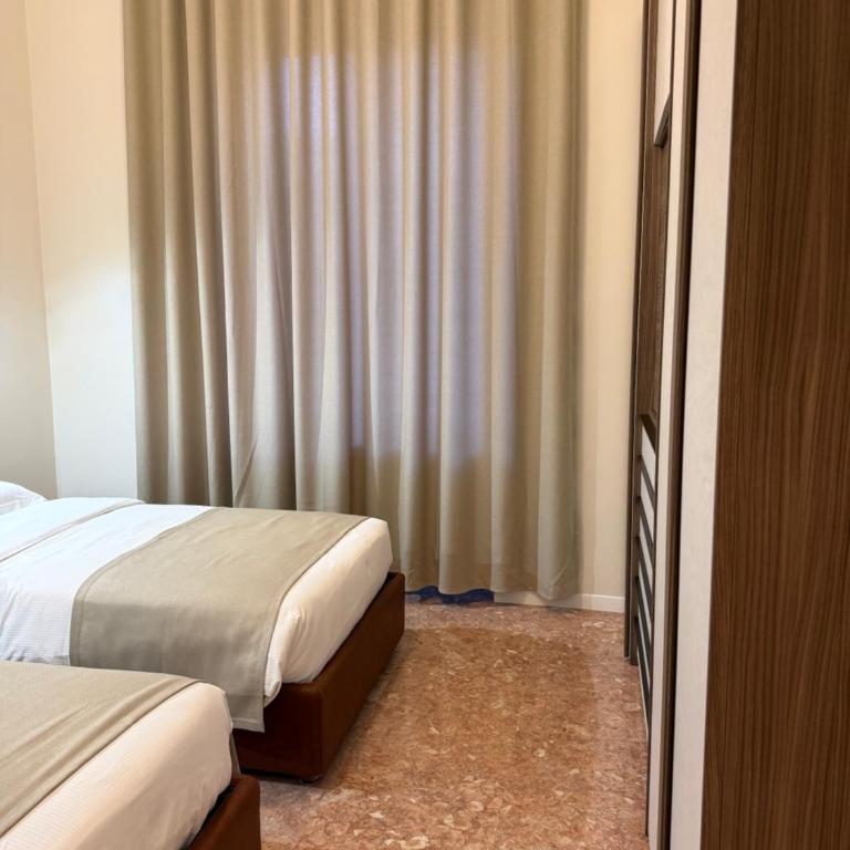 Le Due Piazze - Appartamento Standard con 2 Camere da Letto - 4