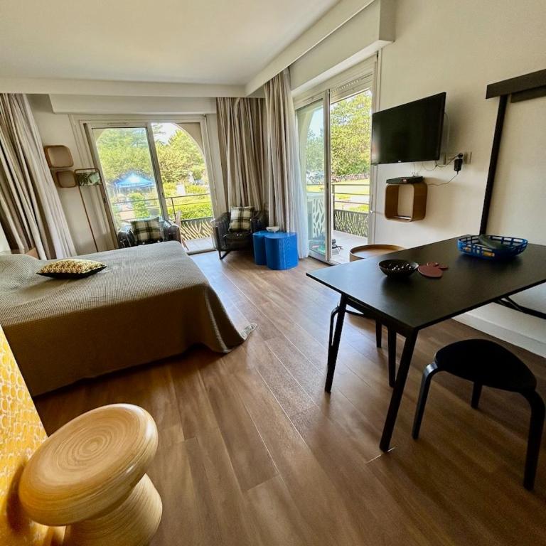 Chiberta Studio 3 étoiles climatisé piscine plage & golf - Apartment mit 1 Schlafzimmer - 24