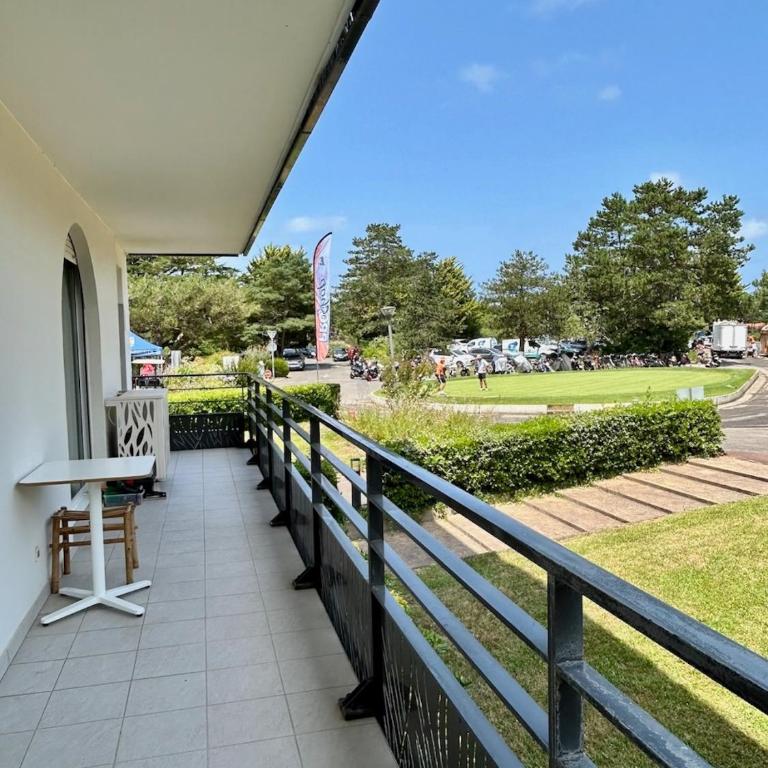Chiberta Studio 3 étoiles climatisé piscine plage & golf - Apartment mit 1 Schlafzimmer - 14