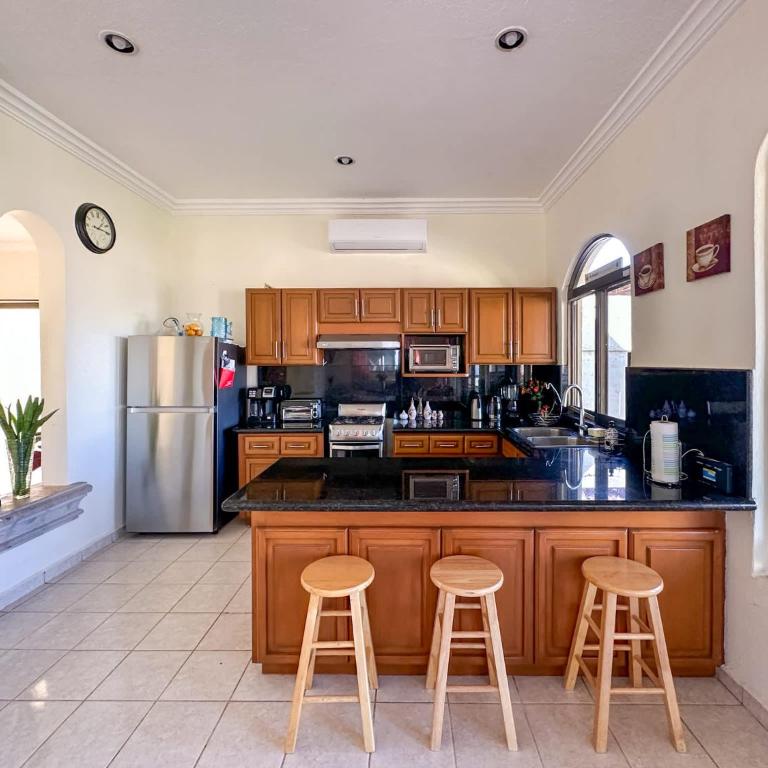 Tranquil Family Escape with Large Patio - Casa - 9