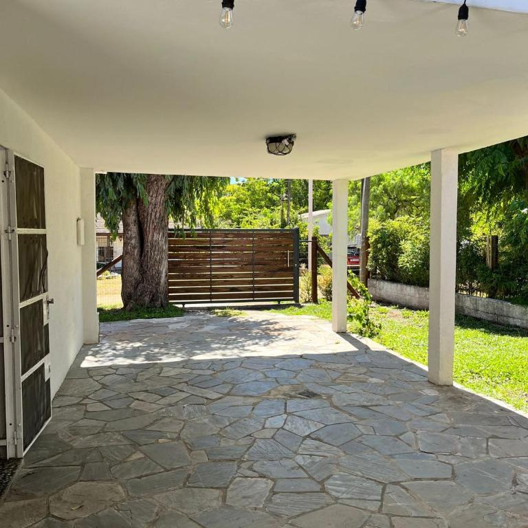 Hermosa casa a dos cuadras de la playa - Two-Bedroom House - 4