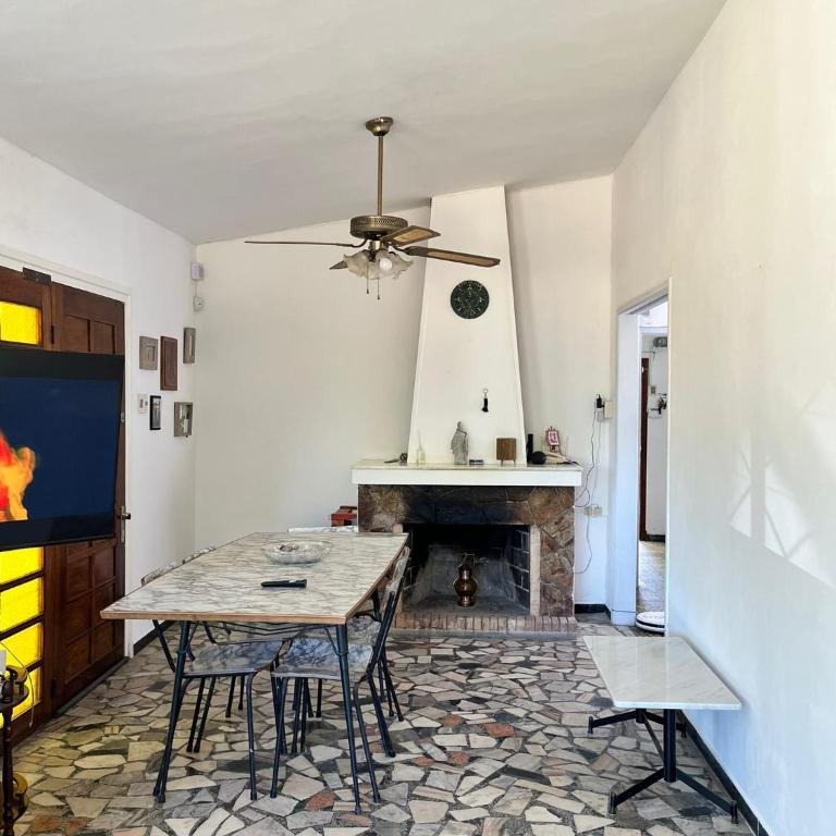 Hermosa casa a dos cuadras de la playa - Two-Bedroom House - 6