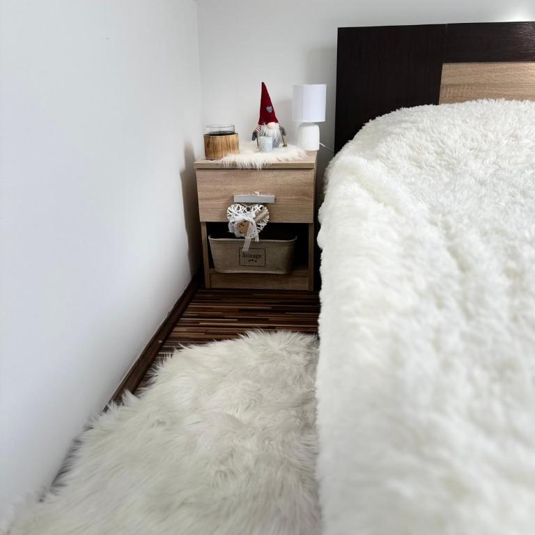 Chalet Pinecone - Ušuškan apartman, savršen za zimu i leto - Modern Mountain Retreat with Stunning View - Room #1584822901 - 19