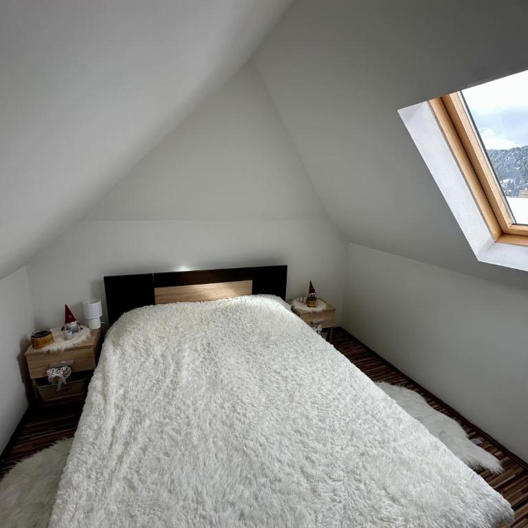 Chalet Pinecone - Ušuškan apartman, savršen za zimu i leto - Modern Mountain Retreat with Stunning View - Room #1584822901 - 16