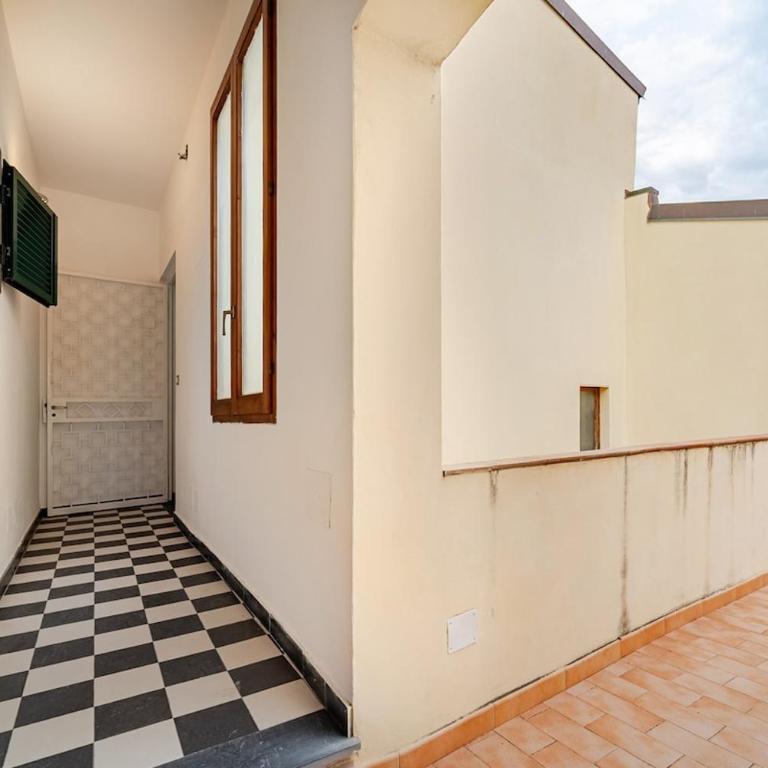 Lovely apartment in the heart of Alghero - Two-Bedroom Apartment with Terrace - 14