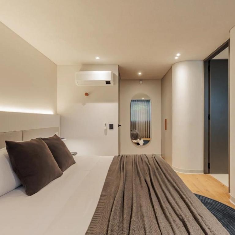 Lujoso apartamento en la zona más exclusiva de Medellín a 3 minutos de Provenza, muy amplio com jacuzzi - Room #1584835601 - 41