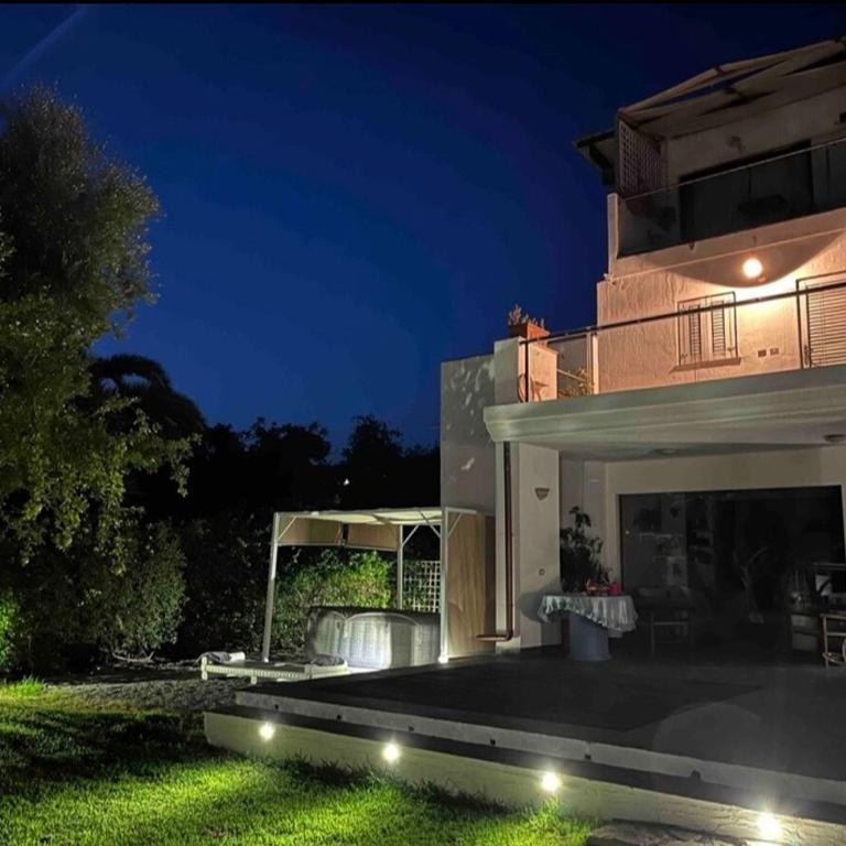 Le ninfe - Villa Fronte Spiaggia - 1