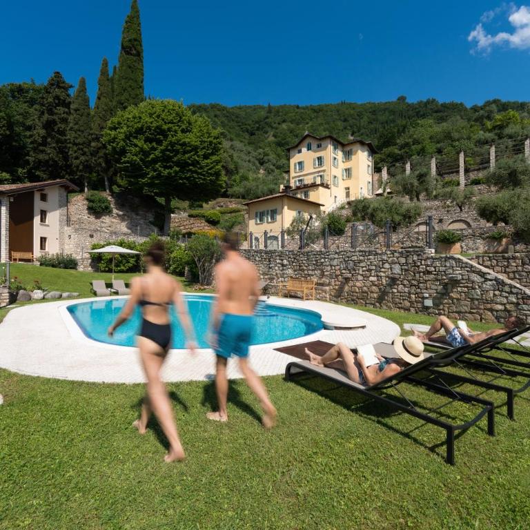 Limonaia dei Dogi Entire 7BR Villa with Private Pool & Lake Garda View - Villa avec Piscine Privée - 7