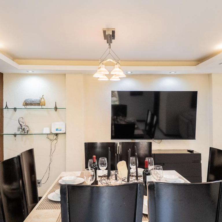 Departamento cerca de Expo GDL - Four-Bedroom Apartment - 21