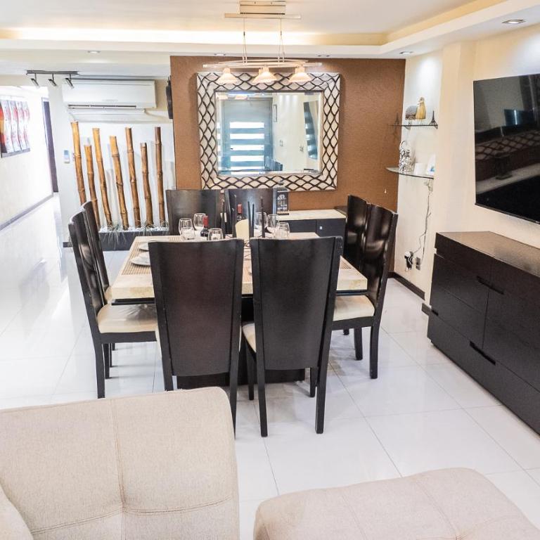 Departamento cerca de Expo GDL - Four-Bedroom Apartment - 22