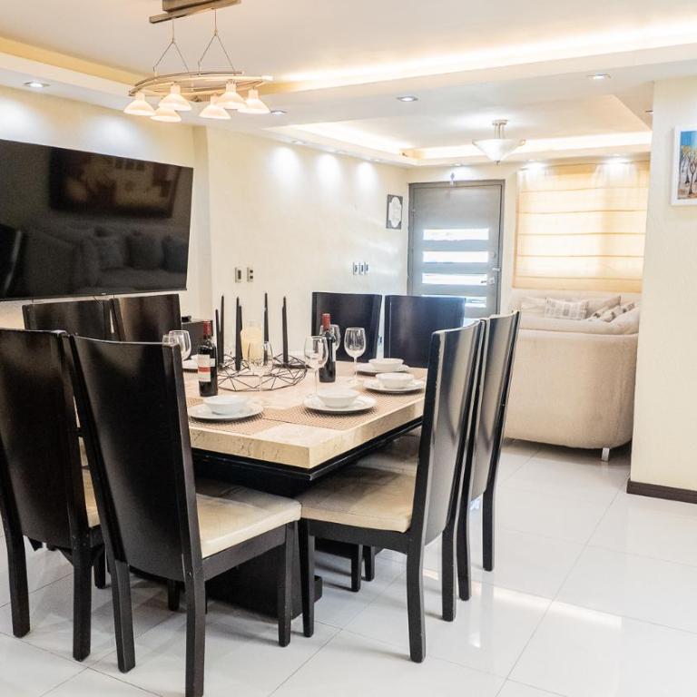 Departamento cerca de Expo GDL - Four-Bedroom Apartment - 25