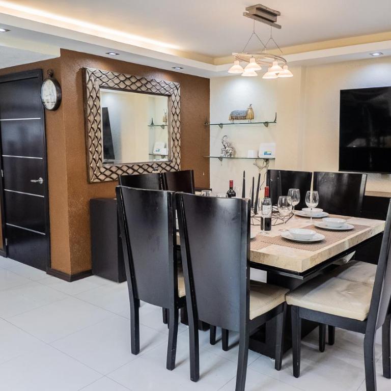Departamento cerca de Expo GDL - Four-Bedroom Apartment - 30
