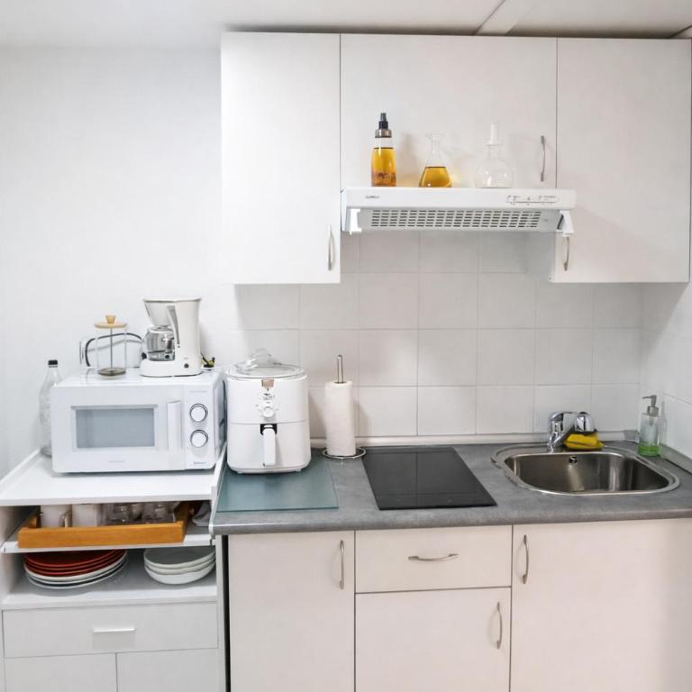 12th Floor Sea View Studio -Central Alicante - Studio Apartment with Sea View - 8