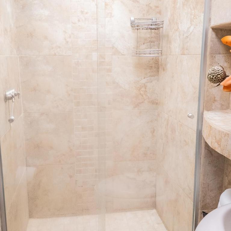 Departamento cerca de Expo GDL - Four-Bedroom Apartment - 69