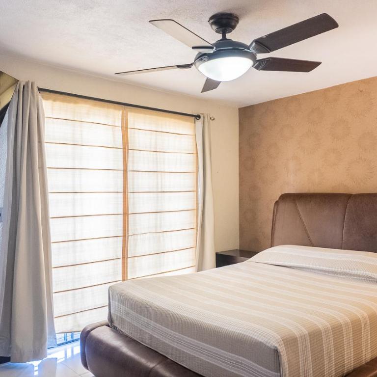 Departamento cerca de Expo GDL - Four-Bedroom Apartment - 57