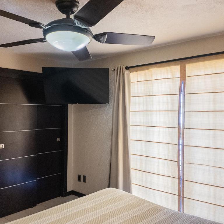 Departamento cerca de Expo GDL - Four-Bedroom Apartment - 64