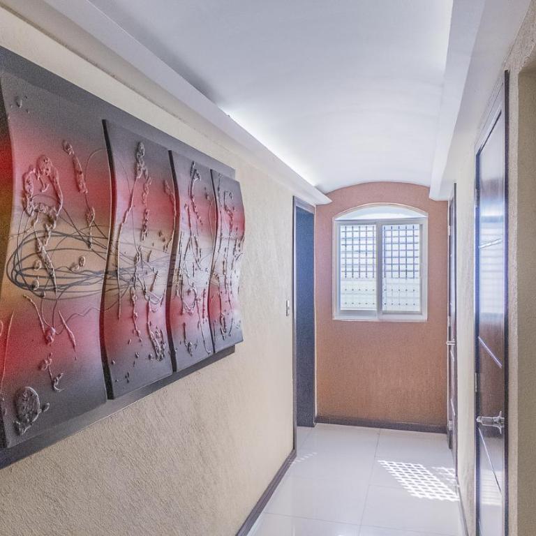 Departamento cerca de Expo GDL - Four-Bedroom Apartment - 56