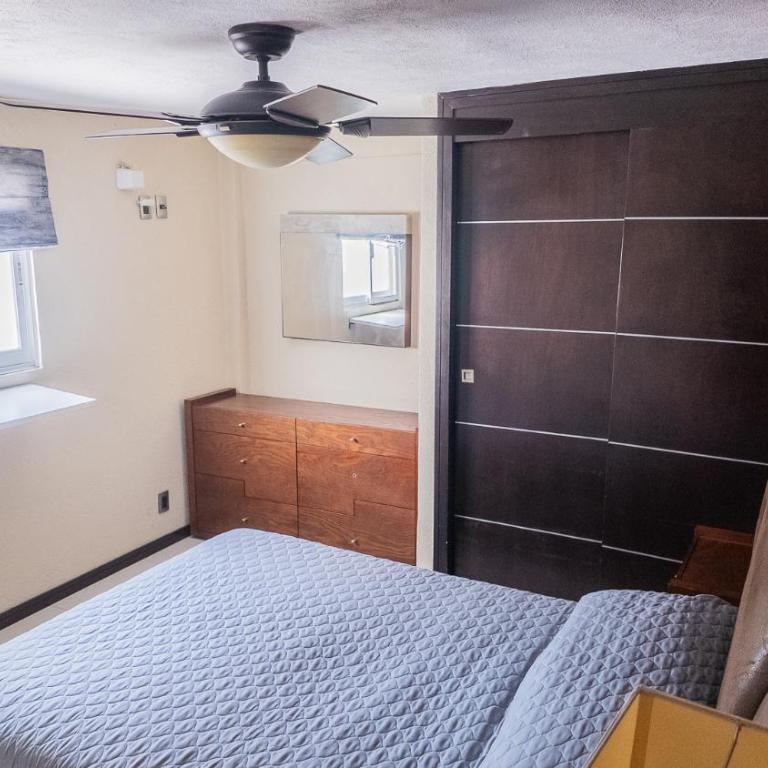 Departamento cerca de Expo GDL - Four-Bedroom Apartment - 41