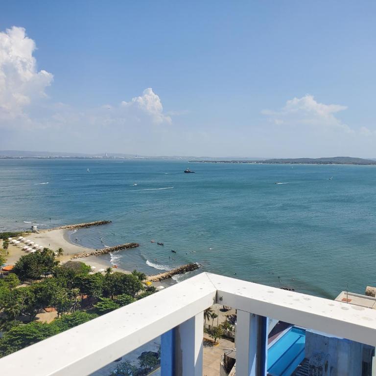 Apartamento con VISTA AL MAR, A una cuadra de la PLAYA. Piso 16 - Two-Bedroom Apartment - 9